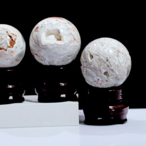 Commercio all'ingrosso di cristallo bianco naturale sfera di agata di cristallo curativo sfera di cristallo grano per la decorazione della casa - Product Image 3