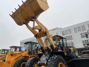 สำหรับรถตักล้อยาง LG956L ขนาด 5 ตัน พร้อมเครื่องยนต์ Weichai ระบบไฮดรอลิก Eaton มอเตอร์ปั๊มประสิทธิภาพสูง กำลัง 162 กิโลวัตต์ - Product Image 3