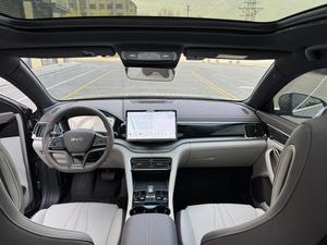 BYD SONG PLUS EV 2025 USADO, Edición de Lujo, 520KM, 5 Puertas, 5 Asientos, SUV Compacto, Eléctrico, 2WD, Negro sobre Beige - Product Image 4