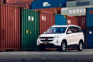 Magasin officiel Véhicule le <span class=keywords><strong>moins</strong></span> cher Wuling Hongguang S3 Mpv 5 portes 7 sièges Nouvelle <span class=keywords><strong>voiture</strong></span> de tourisme Grand espace <span class=keywords><strong>Voiture</strong></span> à essence à bas prix - Product Image 4