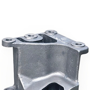 Moyeu de roue avant en fonte ductile personnalisé QT450 avec usinage CNC de précision pour systèmes d'essieux de véhicules, véhicules utilitaires, moulage en sable - Product Image 3