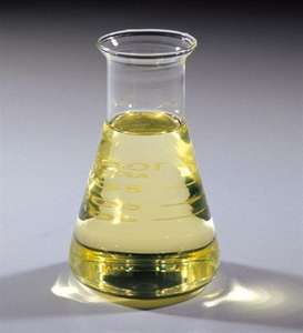 น้ำมันสควอลีนธรรมชาติเกรดอาหารสกัดสมุนไพรป่า HPLC ผ่านการทดสอบ CAS 111-01-3 25kg - Product Image 1