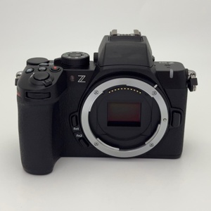 Appareil photo hybride Z50 20MP avec Wi-Fi et vidéo 4K, Grade A+, avec batterie et chargeur inclus - Product Image 1