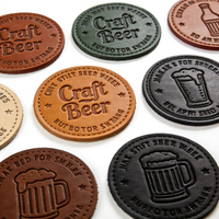 Écusson personnalisé, nouveau type d'écusson en PU gaufré, étiquette/badge Jacron pour vêtements, pour denim et cuir, pour vêtements
