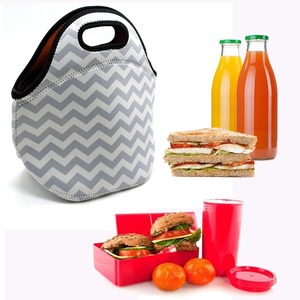 Borsa Termica Leggera Personalizzabile con Strisce, Lavabile, per Pranzo o Gite, con Cinghie, in Neoprene Isolante, per Donne <span class=keywords><strong>e</strong></span> Uomini - Product Image 5