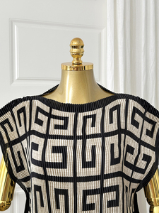 Nouvelle Abaya élégante et ample de style bohème imprimée, légère, pour femmes, robes de plage pour les vacances de printemps et d'été - Product Image 3