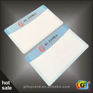 Cartes d'identité photo vierges personnalisables de haute qualité, fabriquées en <span class=keywords><strong>PVC</strong></span> durable pour l'impression de badges d'identification professionnels - Product Image 2