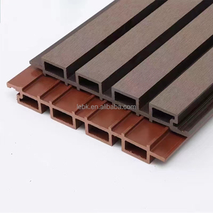 Panneau mural extérieur en bois plastique composite coextrusion pour revêtement décoratif treillis jardin maison panneaux de clôture de confidentialité - Product Image 2