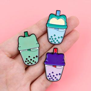 Pins de Esmalte Suave con Diseño de Gengar y Eevee de Dibujos Animados, Botellas de Té de Burbujas, Insignias Metálicas de Anime Lindas Variadas al por Mayor - Product Image 2