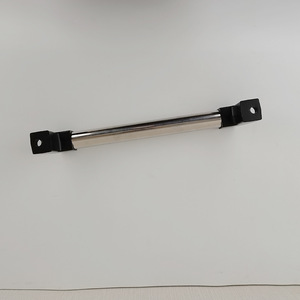 Manija Tubular de Acero Inoxidable para Puerta de Gabinete Kh 4485, Herrajes Industriales - Product Image 2