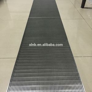 Nuevo estilo, tamaño personalizado, cuarto <span class=keywords><strong>de</strong></span> ducha <span class=keywords><strong>de</strong></span> Hotel, baño, desagüe <span class=keywords><strong>de</strong></span> suelo cepillado largo <span class=keywords><strong>de</strong></span> acero inoxidable con salida lateral - Product Image 4