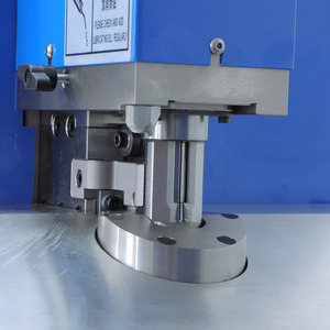 Cintreuse de Lames Automatique à Commande PLC, Moteurisée, pour le Traitement de l'Acier au Carbone - Product Image 5