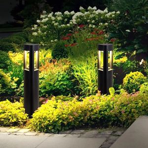 Luces LED de aluminio para jardín de 30 cm de altura con sensor de luz para iluminación de caminos exteriores - Product Image 1