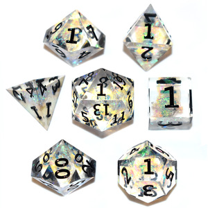 ชุดลูกเต๋า DND สีแดงคมกริบ 7 ลูก พร้อมอุปกรณ์เสริม สำหรับเกม Dungeons & Dragons TTRPG เกม RPG หลายหน้า ลูกเต๋าเรซิ่นทรงหลายเหลี่ยม สำหรับเล่นตามบทบาท - Product Image 4