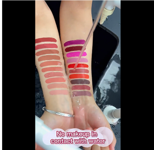 Vegan Glossy Lápiz labial de larga duración Brillo Impermeable Haga su propio logotipo Brillo de labios - Product Image 5