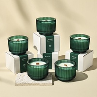 Bougie parfumée artisanale de luxe en verre avec mèche en bois pour cadeau de pendaison de crémaillère