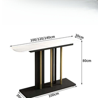 Meuble de couloir moderne et élégant, table console à base de traîneau en métal noir, plateau en marbre, style hôtel, salon, entrée, hall d'entrée