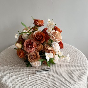 Nuova Collezione di Lusso: Sfera di Fiori Artificiali in Seta di Alta Qualità, Grandi Centrotavola per Matrimoni e Decorazioni da Tavola |   Leggero - Product Image 6