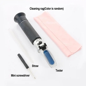 Réfractomètre clinique à trois échelles pour animaux Instrument vétérinaire pour tester la gravité spécifique des protéines sériques et de l'urine chez les chiens et les chats - Product Image 3