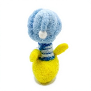 Sac à main en feutre artisanal, écologique, en forme de petit canard bleu, style dessin animé, pour décoration intérieure de Noël - Product Image 4