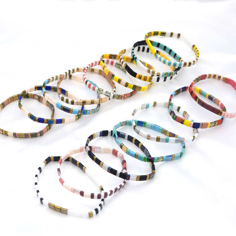 Bracelet tissé à la mode en perles de rocaille en émail extensible Boho
