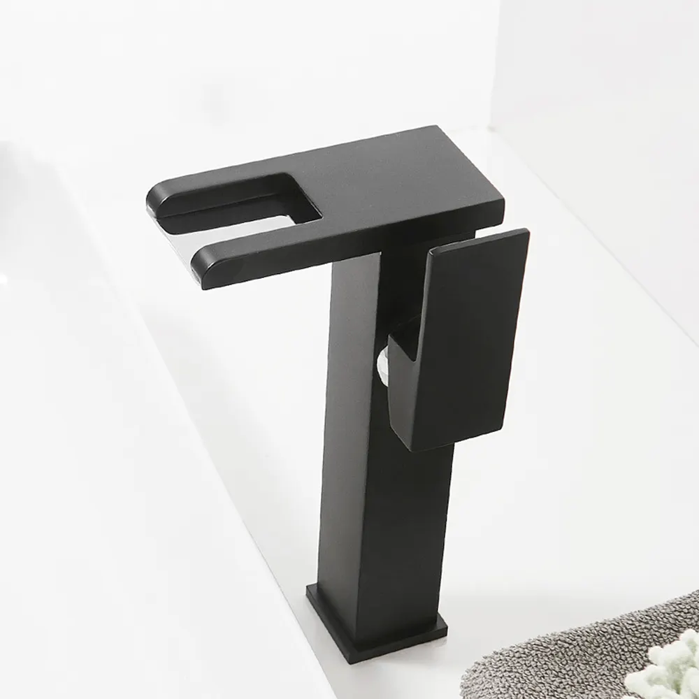 Robinet d'évier de salle de bains à poignée unique noir mat LED température couleurs changement robinet cascade