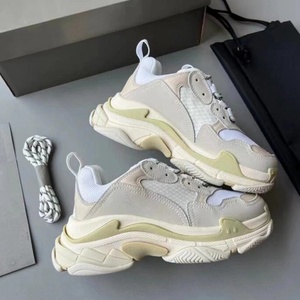 Nouvelles Baskets Chunky Premium 2026 Gris Blanc Rouge avec Panneaux en Maille Multicolores, Chaussures Dad à Semelle Épaisse - Product Image 4