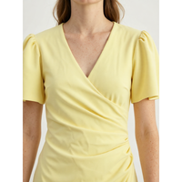 Robe portefeuille jaune unie tissée à manches courtes, longueur midi, col en V, froncée, avec fente latérale, taille naturelle, lavable, mode femme printemps-été