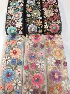 Encaje bordado de flores cosido a mano de nuevo diseño, encaje de borde de vestido - Product Image 2