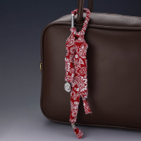 Accessoire de sac en tissu bandana rouge classique en gros, breloque de sac à imprimé cachemire avec pompon