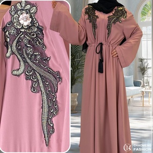 Vestido Popular para Mujer 6510, Material Nida Suave, Mangas Holgadas, Bordado de Flores en la Parte Delantera, Un Botón, Cinturón con Borlas Ocultas # - Product Image 1