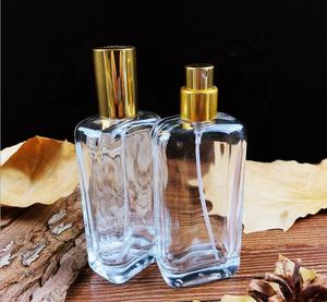 Venta al por mayor botella <span class=keywords><strong>de</strong></span> perfume <span class=keywords><strong>50ml</strong></span> bayoneta agua <span class=keywords><strong>de</strong></span> tóner transparente <span class=keywords><strong>de</strong></span> la botella <span class=keywords><strong>de</strong></span> spray <span class=keywords><strong>de</strong></span> perfume para hombres y mujeres - Product Image 3