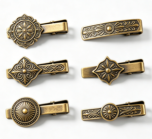 Ensemble de pince à cravate et de boutons de manchette en laiton gravé de motifs floraux vintage personnalisés pour accessoires formels masculins - Cadeau d'anniversaire - Product Image 3