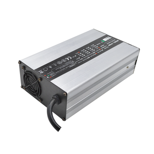Cargador Automático Inteligente UY900 para Baterías de Plomo-Ácido/Litio/LiFePO4 de 12V 40A - Product Image 5
