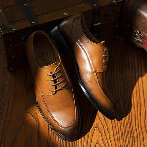 Zapatos formales de cuero de alta calidad para hombre, con punta en pico, ligeros, transpirables y resistentes al agua. - Product Image 2