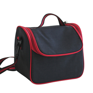 Bolsa Térmica Personalizada Igloo, Bolsa de Almuerzo Aislada con Correa para el Hombro - Product Image 1