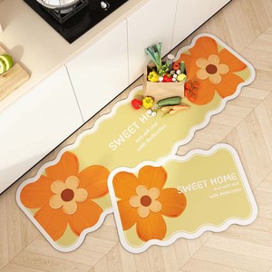 พรมครัวลายดอกไม้ Sweet Home รูปทรงแปลกตา ทำจากดินไดอะตอมเมียซ ดูดซับน้ำได้ดี กันลื่น สำหรับห้องครัว - Product Image 1
