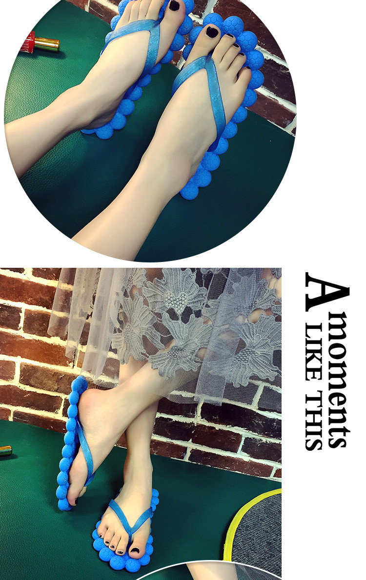 2021 Creative Bubble Flat Flip Flops Grape Massage Sandals Shoes Women Flip-Flops Slippers