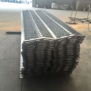 Clôture en treillis métallique soudé à fil barbelé rasoir, anti-escalade, en métal, <span class=keywords><strong>pour</strong></span> prison, avec revêtement <span class=keywords><strong>PVC</strong></span>, panneau de clôture en treillis métallique à fil barbelé rasoir - Product Image 4