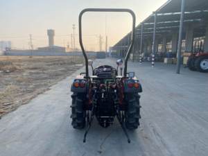 Tractor de Huerto Diésel de 50HP con Tracción en las 4 Ruedas y Motor Yunnei o Yangdong para Uso Agrícola - Product Image 5