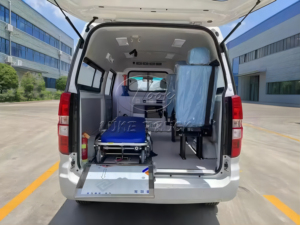 Fourgonnette compacte Jinbei pour le transfert de patients, véhicule léger de transport médical pour les secours en milieu rural - Product Image 6