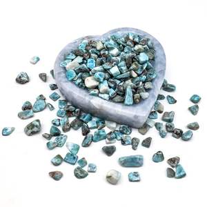 Vente en gros de copeaux de larimar en pierre brute naturelle pierre de guérison Larimar brut <span class=keywords><strong>gravier</strong></span> pierre de cristal de quartz à vendre - Product Image 2