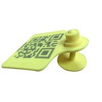 Étiquettes d'oreille intelligentes pour animaux avec code QR RFID UHF longue portée pour moutons et porcs