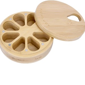 Boîte à pilules en bois portable, organiseur hebdomadaire en bois massif avec séparateurs pour comprimés et capsules - Product Image 1