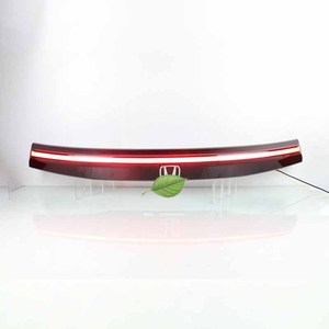Striscia LED Sequenziale per Bagagliaio con Luci Logo Dinamiche, Aggiornamento Fanali Posteriori Stile RS3 per Honda CRV 2023 in poi - Product Image 1
