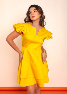 Robe mini à volants élégante pour femme, tenue d'été décontractée, robe courte tendance et légère - Product Image 4