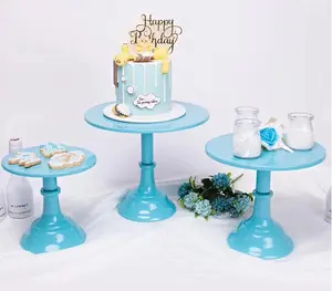 ピンクとブルーの色のデザートスタンドディスプレイを備えた3個のケーキスタンドパーティーデコレーション
