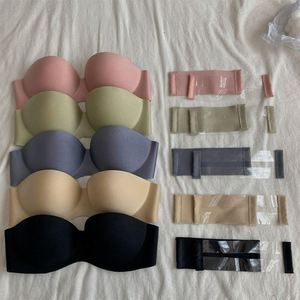 Vente flash <span class=keywords><strong>Soutien</strong></span>-<span class=keywords><strong>gorge</strong></span> invisible en silicone sans bretelles et sans dos pour femmes sexy, réutilisable, échantillon gratuit, <span class=keywords><strong>adhésif</strong></span> gratuit - Product Image 1