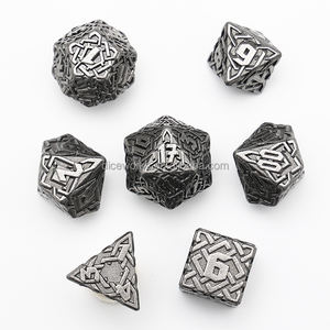 Vente en gros de dés polyédriques en alliage de zinc pour donjons et dragons jeux de société 7 pièces avec emballage en métal - Product Image 4