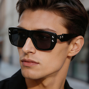 Lunettes de soleil polarisées UV400 de style punk avec logo personnalisé pour hommes, monture carrée, par Partagas Wholesale Fashion Designer - Product Image 1